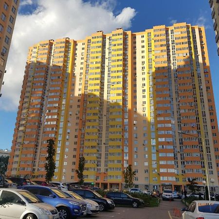 Стильная И Уютная Квартира В Новом Доме На Оболони كييف المظهر الخارجي الصورة